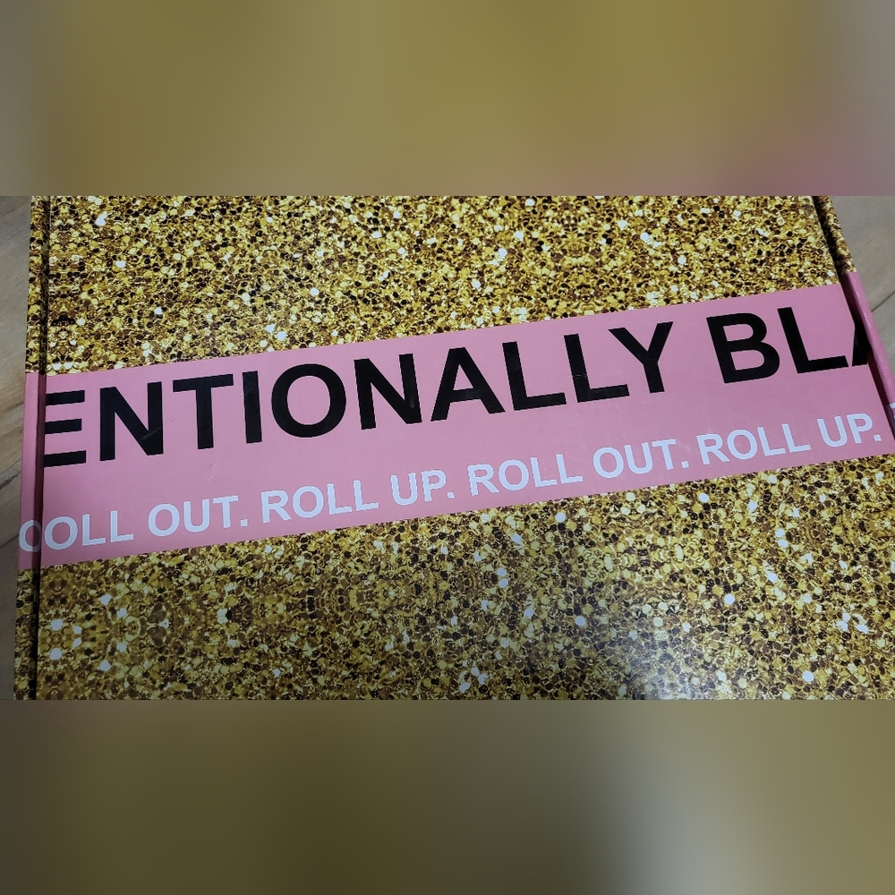 Intentionally Blank - Roller Skates 5.5-6 **RARE** - Picture 7 of 7